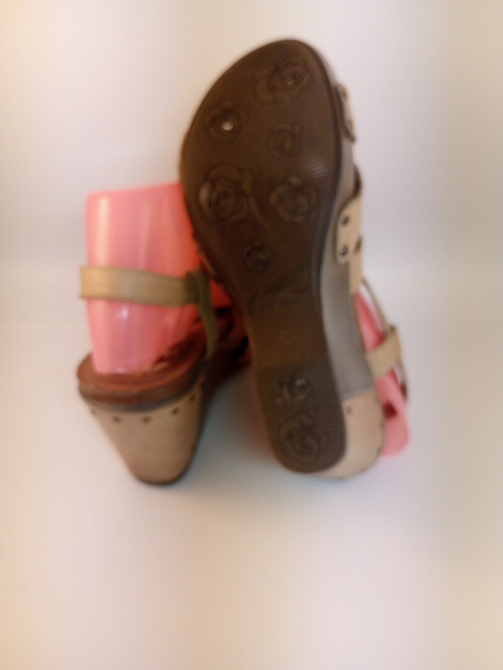 Dansko Women's Beige Leather Wedge Strappy Sandals Sz 39 US 8.5 - Picture 7 of 9